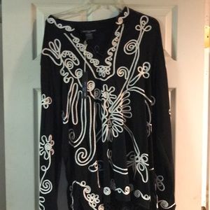 Black and white long sleeve shirt